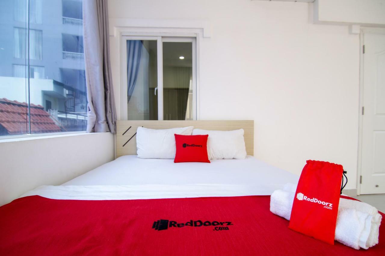 Reddoorz Near Quan Khu 7 Stadium Ho-Chi-Minh-Stadt Exterior foto